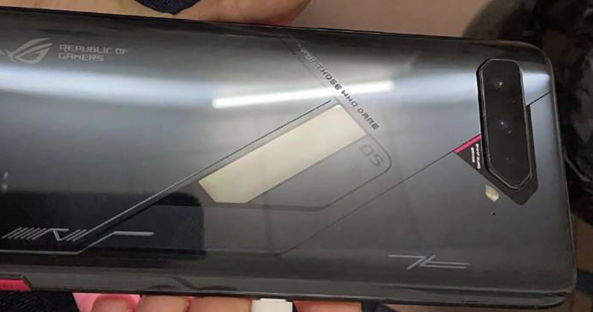 Thông tin lần đầu tiên được phát hiện bởi Abhishek Yadav trên Twitter và được 1