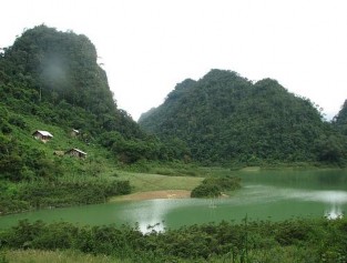 Phja Đén Hồ Thang Hen Thác Bản Giốc Động Ngườm Ngao Đền Ngọc Thanh Chùa Đà 16