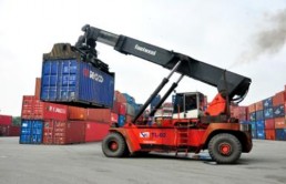 Rubber Ty red Gantry Reach Stacker CFS Forklift Truck Yard tractor Hình 1 1 Các thiết bị 8