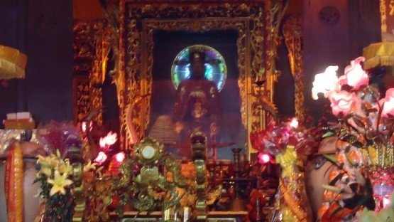 Tượng Nguyễn Bỉnh Khiêm tại nhà thờ chính Nhà thờ Song thân phụ mẫu Nguyễn 5