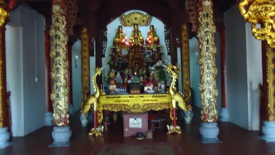 Tượng phật thờ trong chùa Song Mai Phần mộ cụ Nguyễn Văn Định Quảng trường 2