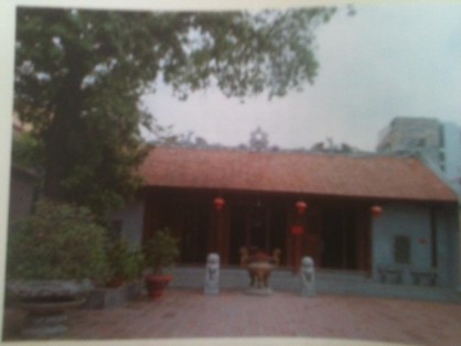 Tứ Phủ Voi đá ngựa đá Khánh đá Sập đá tại hiên hậu cung Miếu đá MỘT 3