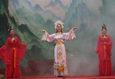Tiểu cảnh tái hiện hình ảnh Thánh Mẫu Liễu Hạnh 12