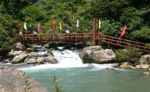 Suối nước Moọc Vùng đệm Một số loài động thực vật ở Phong Nha – Kẻ 7