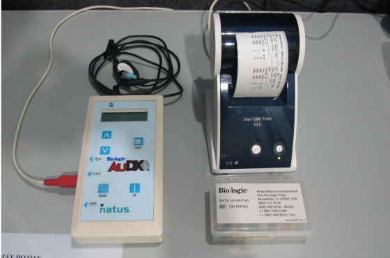 Hình 7 Máy đo OAE loại Audx Hình 8 Máy đo ABR đơn âm loại GSI của Mỹ 2