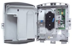 Hình 3 4 Thiết bị Outdoor series ONT Outdoor ONT sử dụng ba loại connector các POTS 4