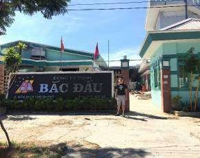 Hình 16 Khảo sát tại Cty CPTS Nhật Hoàng Hình 17 Khảo sát tại Công ty TNHH Bắc 2