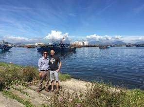 Hình 18 Học viên và CBHDKH khảo sát tại KCN DVTS và Âu thuyền Thọ Quang Hình 19 3