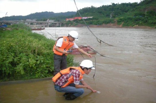Ảnh 4 Lẫy mẫu đo đạc tại khu vực Kim Thành thành phố Lào Cai Ảnh 5 Lấy 2
