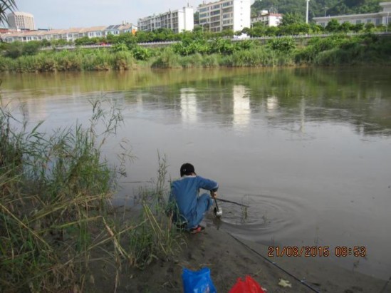 Ảnh 5 Lấy mẫu trầm tích sông khu vực gần cầu Kim Thành thành phố Lào Cai 3
