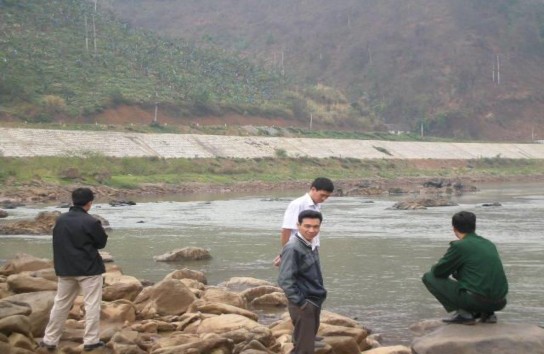 Ảnh 6 Khảo sát vị trí đề xuất đặt Trạm tại xã Trịnh Tường huyện Bát 4