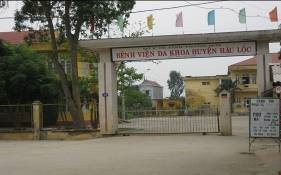 Ảnh 07 Bệnh viện đa khoa huyện Ảnh 08 Tủ thuốc đông y Ảnh 09 Y tá thăm 7