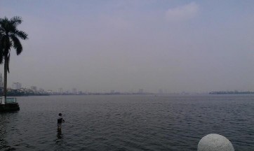 Hình 3 12 Đánh bắt cá trái phép tại hồ Tây Nguồn Tác giả 2015 Hình 3 13 5