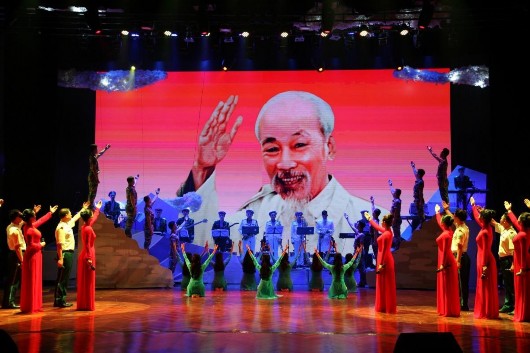 Hình 3 2 Hội diễn Nghệ thuật chuyên nghiệp Toàn quân 2018 Nguồn Nghiên cứu sinh 16