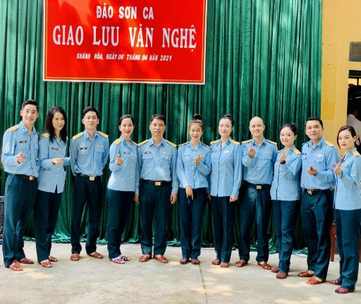 Hình 3 15 Giao lưu văn nghệ với các chiến sĩ trên Đảo Sơn ca năm 2021 Nguồn 13