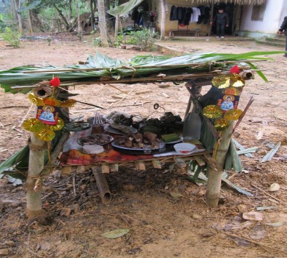 H36 Nơi thờ thần thổ địa Ảnh Vũ Diệu ngày 31 1 2014 Mồng 1 Tết H37 15