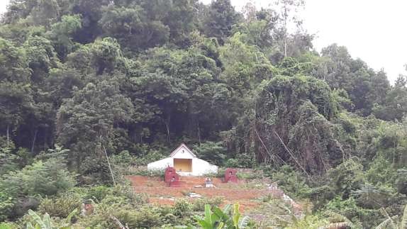 Khu nghĩa địa riêng của một chi trong dòng họ Lô mới được xây dựng Nguồn 5