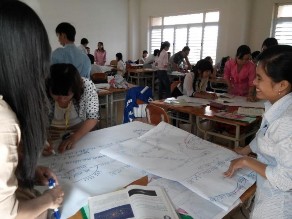 Sinh viên luyện tập kĩ năng vẽ biểu đồ Hoạt động thảo luận nhóm Hoạt 10