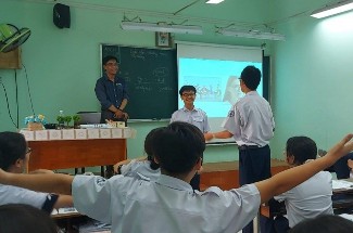 Hoạt động trải nghiệm giờ học địa lí tại trường THPT Trần Đại Nghĩa 6