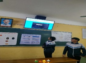 Hình 3 3 HS Trường THPT Hiệp Hòa số 2 Bắc Giang trình bày kết quả thảo 4