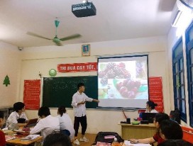 Hình 3 5 HS Trường THPT Phùng Khắc Khoan Hà Nội trình bày sản phẩm dự án tìm 5