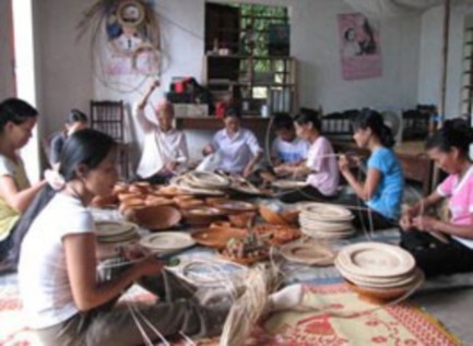 Hình 9 Buổi làm việc của người dân làng Ngọc Động Duy Tiên Nguồn Duy 6