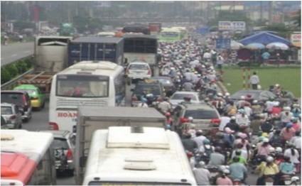 Nhu cầu giao thông của người dân thành phố tăng nhanh còn thể hiện ở việc 5