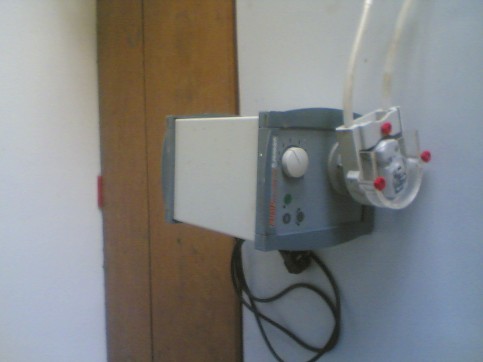 Hình 9 Máy hoàn lưu bùn Hình 10 Bình mariot Hình 11 Bể USBF không giá bám Hình 12 9