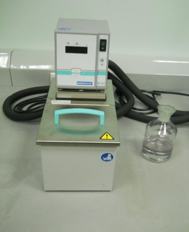 Hình II 1 13 Máy ổn định nhiệt Máy đo hàm lượng muối trong dầu dùng điện 12