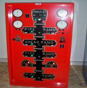 Hình II 1 28 Hệ thống thiết bị đối áp BOP là hệ thống dùng để bảo đảm 11