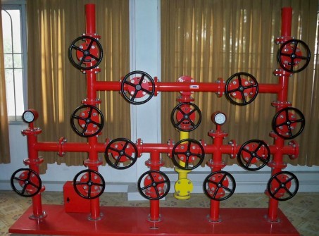 Hình II 1 26 Standpipe manifold 1 9 3 Hệ thống dùng cho driller Đây là bàn điều 9
