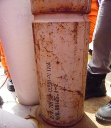 Hình II 2 9 Float Collar Hình II 2 10 Guide Shoe Hình II 2 11 Cần khoan doa 2 3 3 Cấu 21