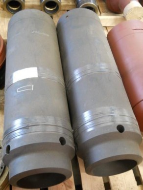 Hình II 3 3 Ống bọc chống mài mòn Casing hanger dùng để treo ống chống có 3