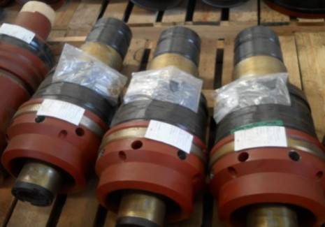 Hình II 3 5 Tubing hanger Cây thông khai thác lắp đặt sau cùng để bắt đầu khai 5