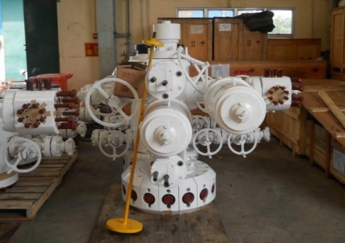 Hình II 3 6 Cây thông khai thác 3 2 Xưởng ống chống Conductor casing đường kính 6