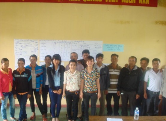 TÓM TẮT LÝ LỊCH TRÍCH NGANG Họ v à Tên Hoàng Thị Huyền Trang Ngày tháng năm 4