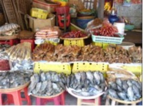 C Khô cá lóc bông được bán lẻ ở chợ d Khô cá lóc được bày bán cùng với 10