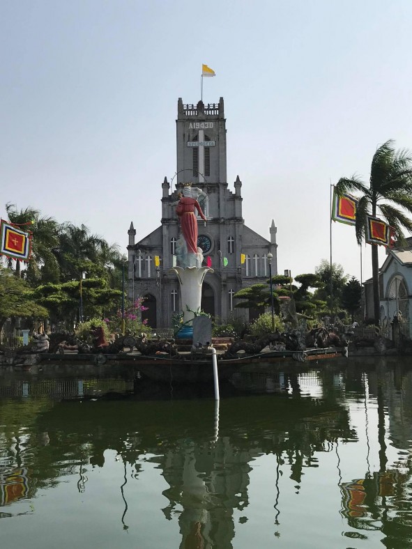 Hình 13 Quần thể tượng đài Đức Mẹ tại Giáo xứ Vỉ Nhuế Nam Định hình 5