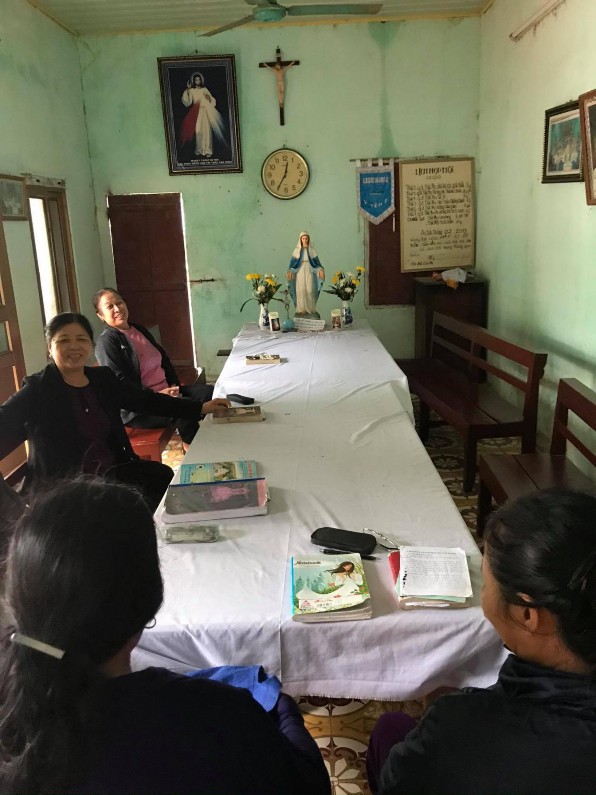 Hình 20 Một buổi sinh hoạt của hội đoàn Đức Mẹ tại Giáo xứ Vỉ Nhuế 6