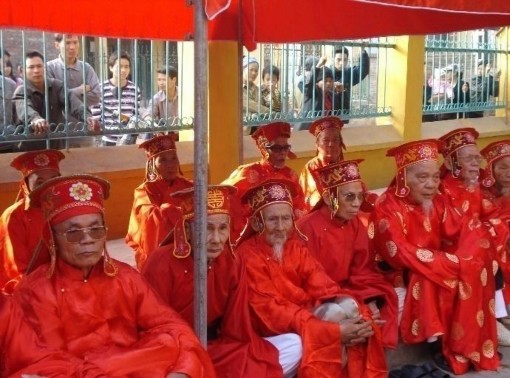 Ảnh 10 Các cụ ông tham dự lễ hội làng Giang Xá Hà Nội Nguồn NCS 2015 Ảnh 10