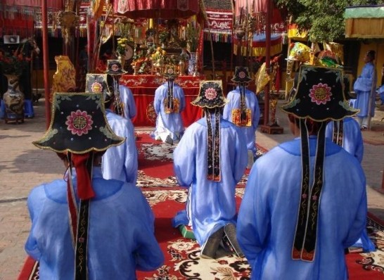 Ảnh 7 Tế yên vị tại hội làng Giang Xá Hà Nội Nguồn NCS 2015 Ảnh 8 Mâm 7