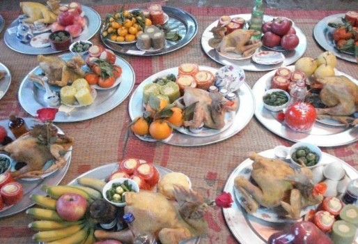 Ảnh 8 Mâm cỗ trong lễ hội làng Giang Xá Hà Nội Nguồn NCS 2015 Ảnh 9 Bánh 8