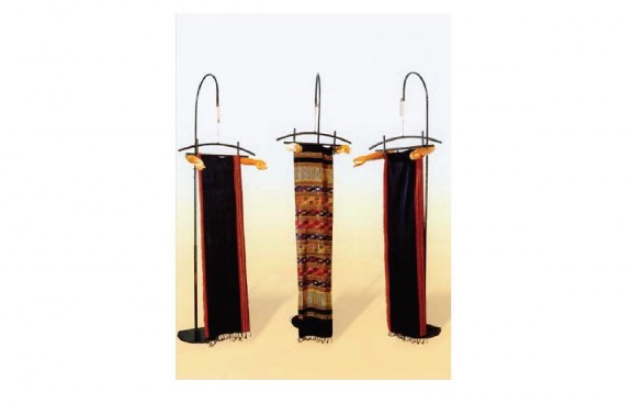 4 2 5 Đặng Thị Khuê Những ranh giới Sắp đặt 76 x150 x 66cm 2004 Nguồn 6