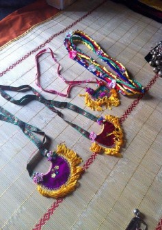 5 2 2 Mũ Then 5 2 3 Túi Then Nguồn Tác giả chụp ngày 27 07 2016 tại nhà Then Danh 9