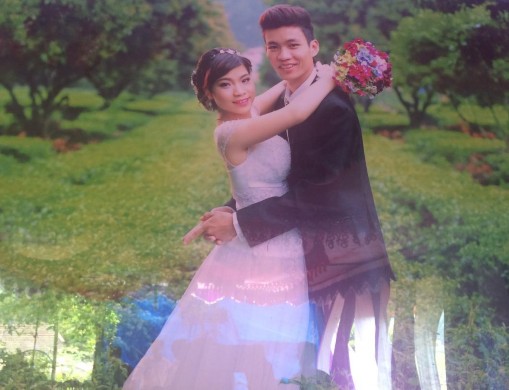 Ảnh 25 Trang phục cưới của cô dâu chú rể hiện nay Nguồn Tác giả sưu tầm 19