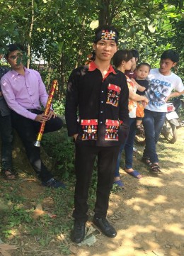 Ảnh 11 Chú rể người DQC Nguồn Vũ Thị Uyên chụp tại xã Ba Vì 2015 Ảnh 12 5