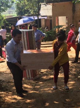 Ảnh 14 Của hồi môn của cô dâu Nguồn Vũ Thị Uyên chụp tại xã Ba Vì 2015 8