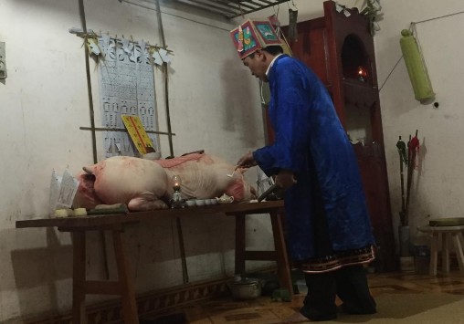 Ảnh 69 Chuẩn bị lễ vật cúng trả ơn Bàn Vương Nguồn Vũ Thị Uyên chụp 24