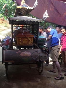 Ảnh 80 Chuẩn bị đưa ma Nguồn Vũ Thị Uyên chụp tại xã Ba Vì 2016 Ảnh 81 10