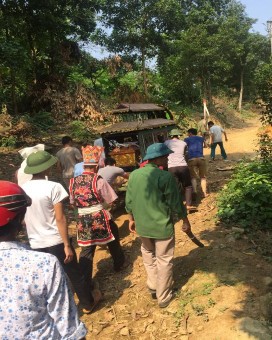 Ảnh 81 Đoàn đưa ma Nguồn Vũ Thị Uyên chụp tại xã Ba Vì 2016 Ảnh 82 Nghĩa 11